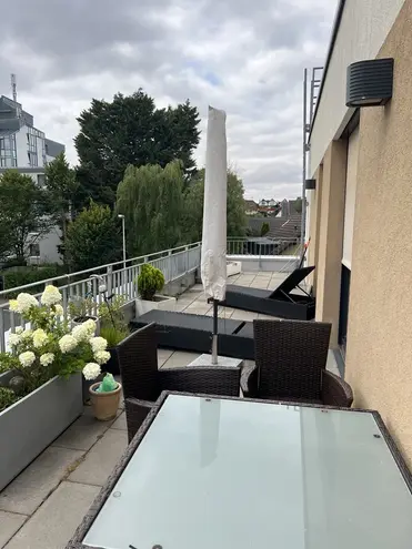 4 Zimmer Wohnung mit 146 m² in Bonn – Bild 2