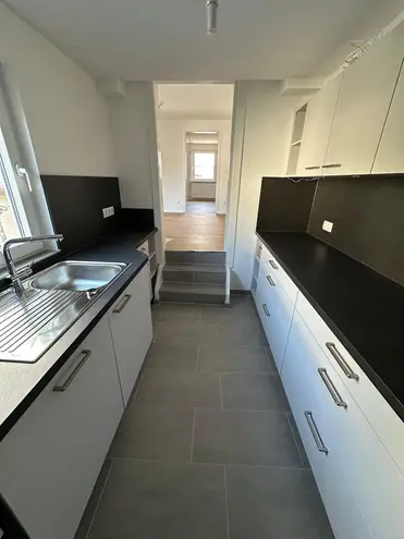 5 Zimmer Wohnung mit 82 m² in Wiesbaden – Bild 3