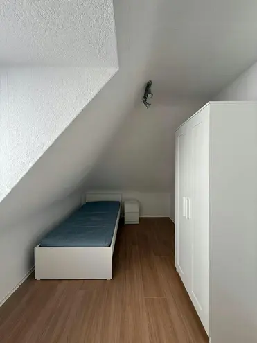 WG-Zimmer mit 12 m² in Stuttgart – Bild 2