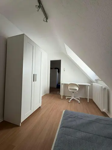 WG-Zimmer mit 12 m² in Stuttgart – Bild 3