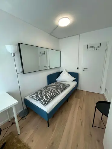 WG-Zimmer mit 10 m² in München – Bild 2