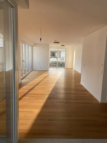 4 Zimmer Wohnung mit 137 m² in Berlin – Bild 2