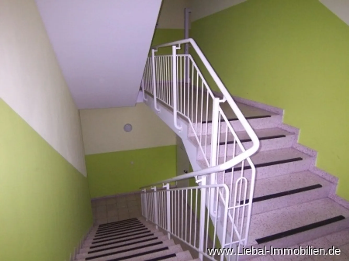 2 Zimmer Wohnung mit 41 m² in Neubrandenburg – Bild 4