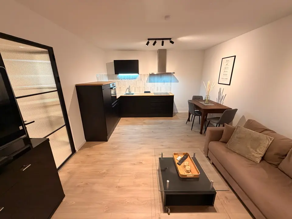 WG-Zimmer mit 50 m² in Wiesbaden – Bild 1