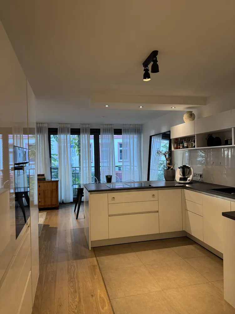 3 Zimmer Wohnung mit 80 m² in Frankfurt am Main – Bild 2