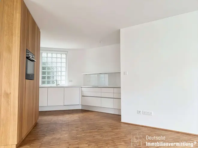 3 Zimmer Wohnung mit 96 m² in München – Bild 2