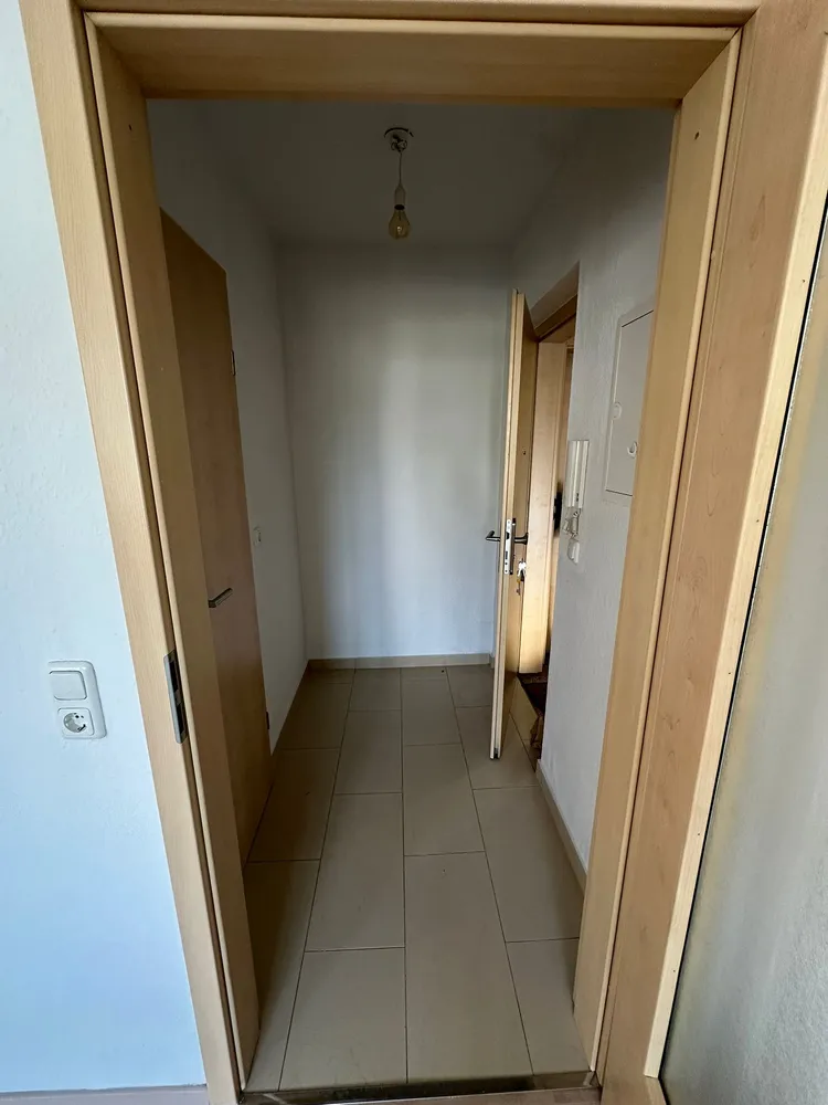 1 Zimmer Wohnung mit 30 m² in Köln – Bild 2