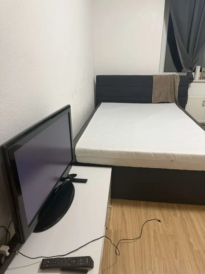 2 Zimmer Wohnung mit 100 m² in Zwickau – Bild 2