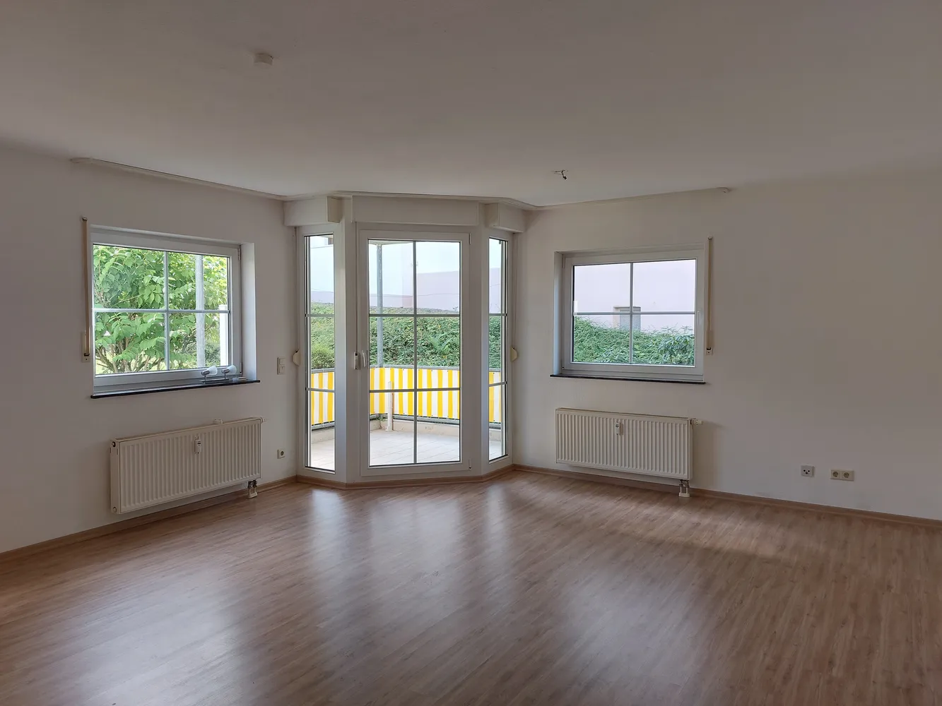 2 Zimmer Wohnung mit 60 m² in Homburg – Bild 2