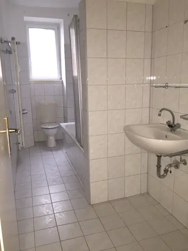 4 Zimmer Wohnung mit 83 m² in Saarbrücken – Bild 7
