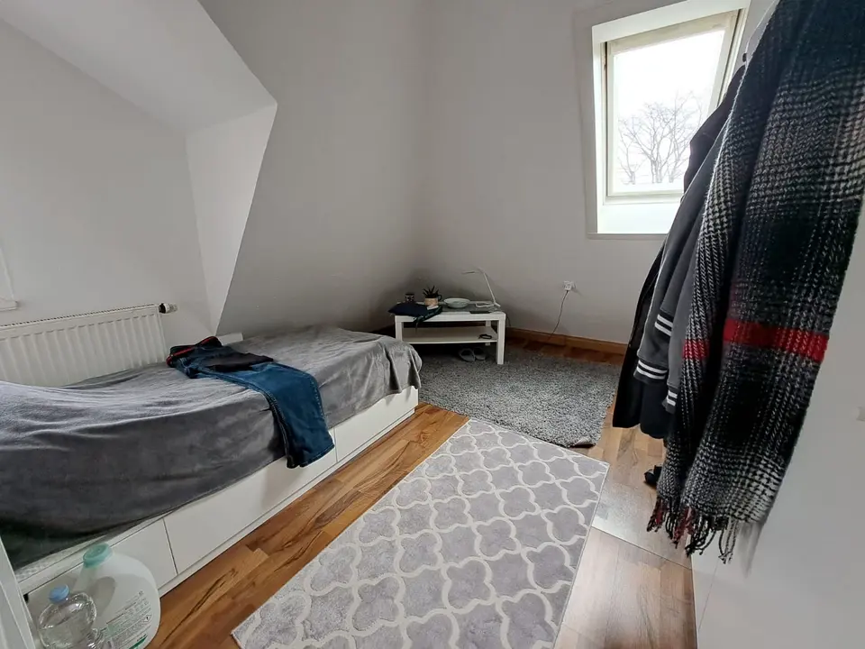 WG-Zimmer mit 11 m² in Sindelfingen – Bild 1