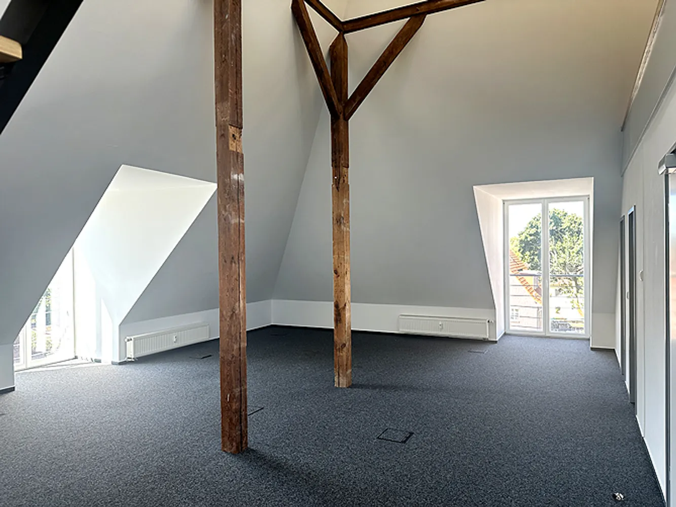 6 Zimmer Wohnung mit 267 m² in Hamburg – Bild 5