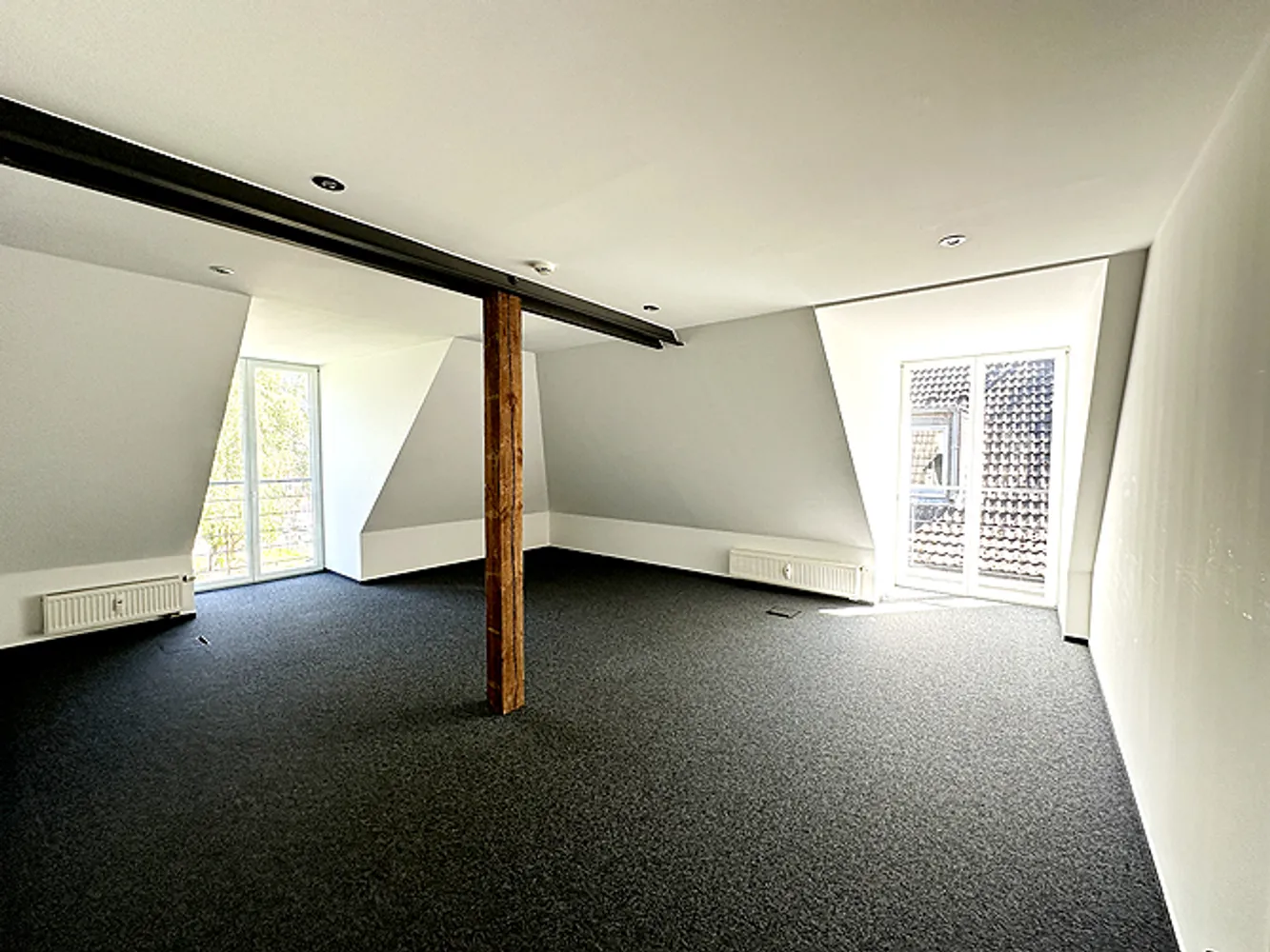 6 Zimmer Wohnung mit 267 m² in Hamburg – Bild 7