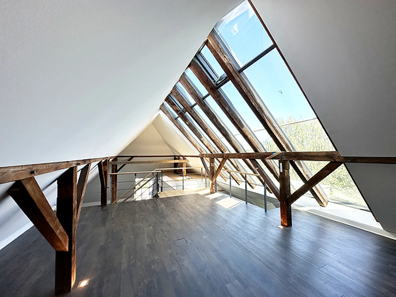 6 Zimmer Wohnung mit 267 m² in Hamburg – Bild 8