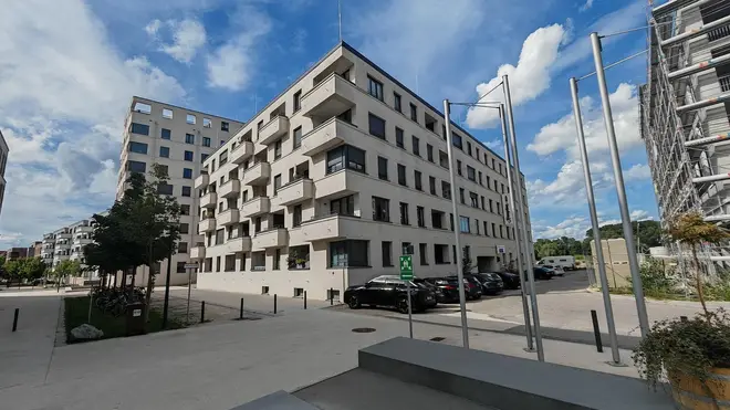 4 Zimmer Wohnung mit 114 m² in Regensburg – Bild 1