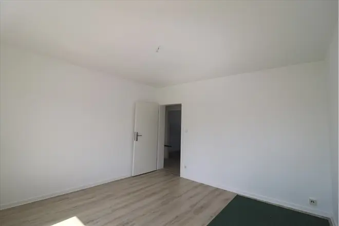 4 Zimmer Wohnung mit 73 m² in Krefeld – Bild 8