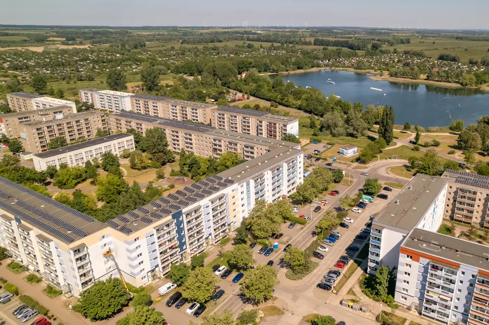 2 Zimmer Wohnung mit 41 m² in Neubrandenburg – Bild 1