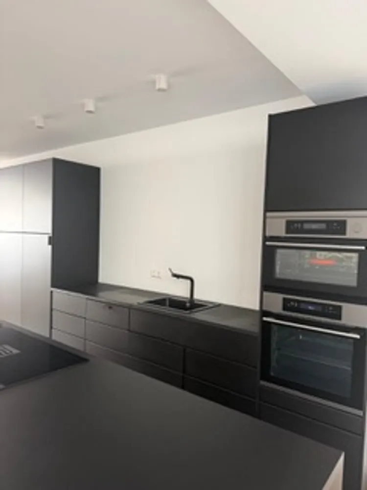 2 Zimmer Wohnung mit 103 m² in Karlsruhe – Bild 3