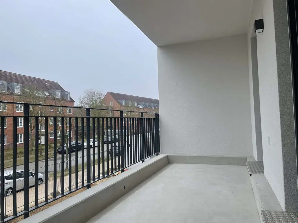 2 Zimmer Wohnung mit 79 m² in Schwerin – Bild 4