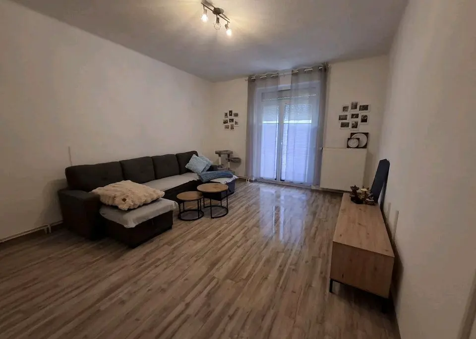 2 Zimmer Wohnung mit 74 m² in Emden – Bild 1