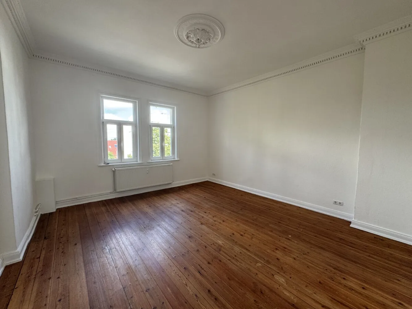 4 Zimmer Wohnung mit 116 m² in Lübeck – Bild 2