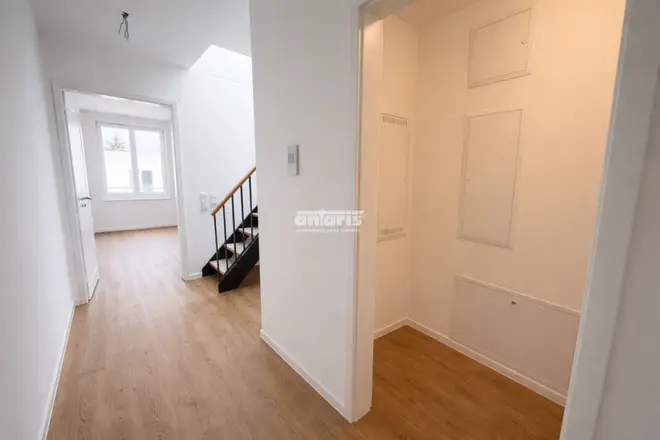 3 Zimmer Wohnung mit 98 m² in Erfurt – Bild 2
