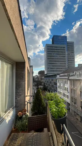 4 Zimmer Wohnung mit 103 m² in Düsseldorf – Bild 1