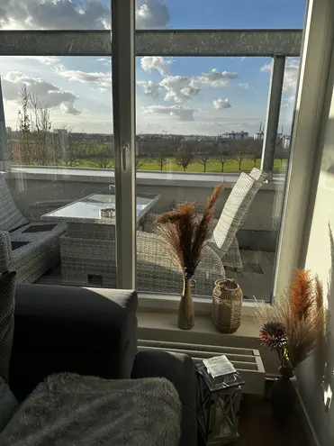 2 Zimmer Wohnung mit 74 m² in Karlsruhe – Bild 2