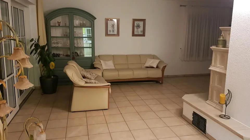 9 Zimmer Haus mit 220 m² in Koblenz – Bild 1