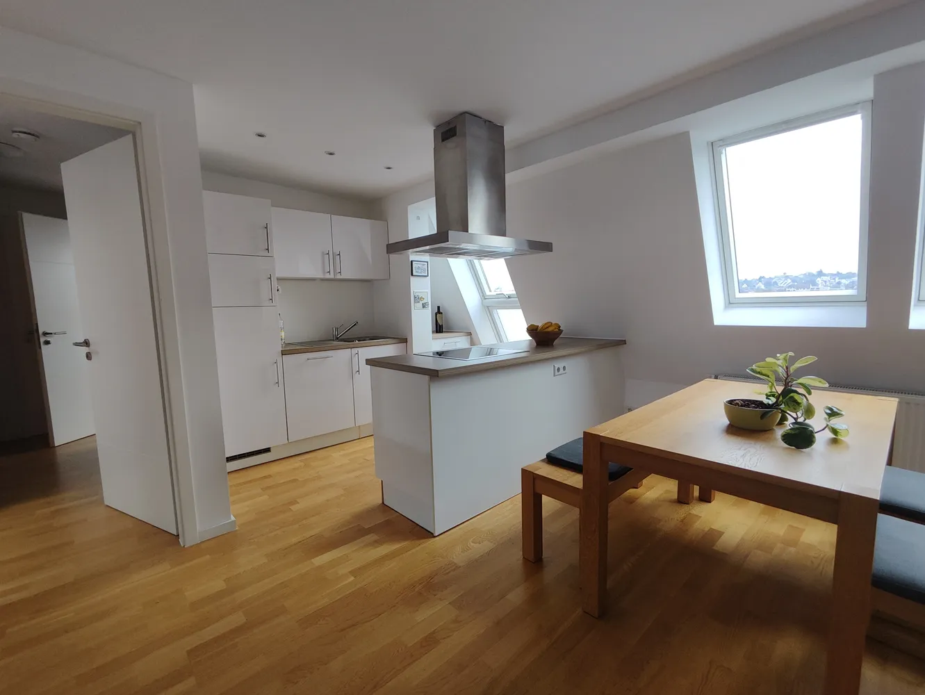 2 Zimmer Wohnung mit 66 m² in Stuttgart – Bild 1