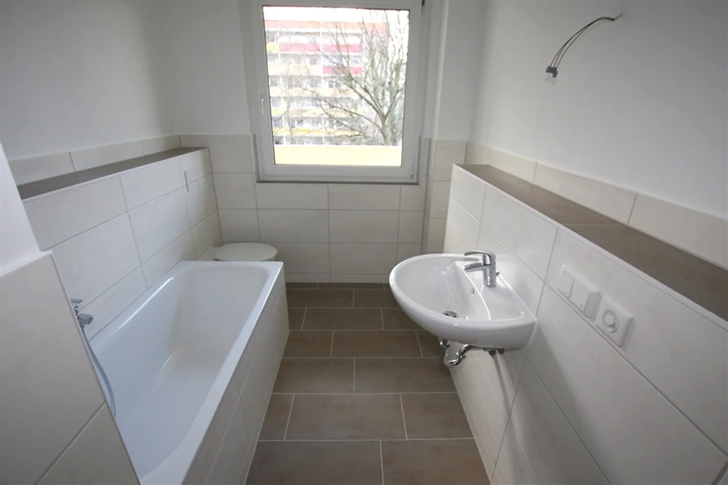 4 Zimmer Wohnung mit 103 m² in Gera – Bild 1