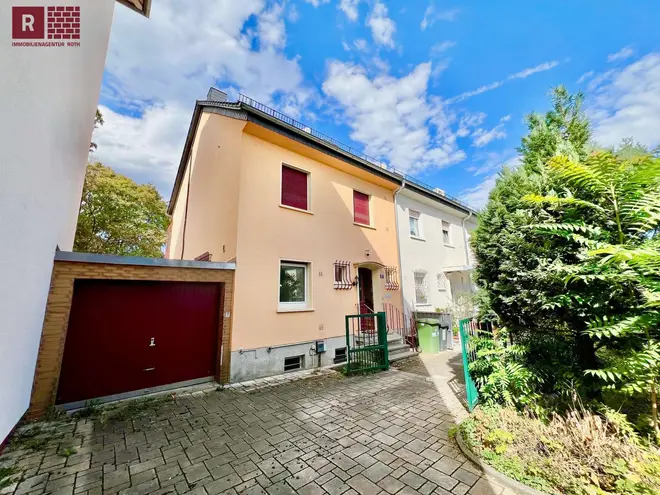 6 Zimmer Haus mit 110 m² in Frankfurt am Main – Bild 1