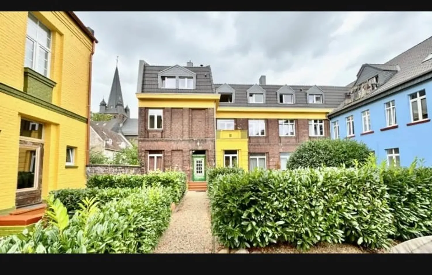 2 Zimmer Wohnung mit 77 m² in Krefeld – Bild 1