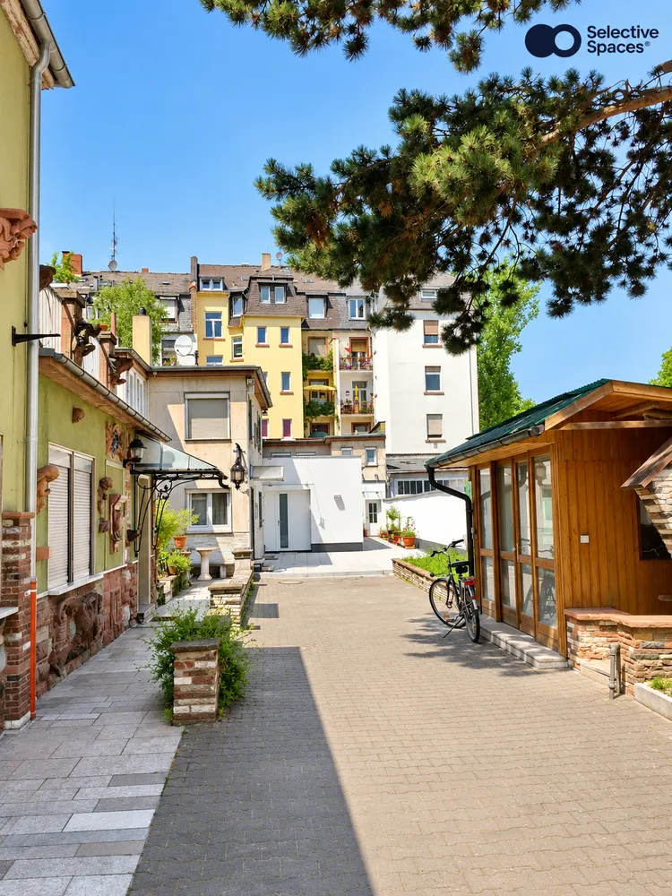 4 Zimmer Wohnung mit 94 m² in Frankfurt am Main – Bild 1