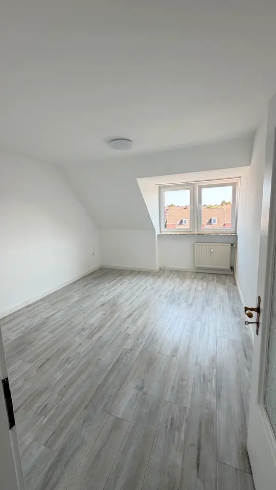 3 Zimmer Wohnung mit 90 m² in Emden – Bild 2