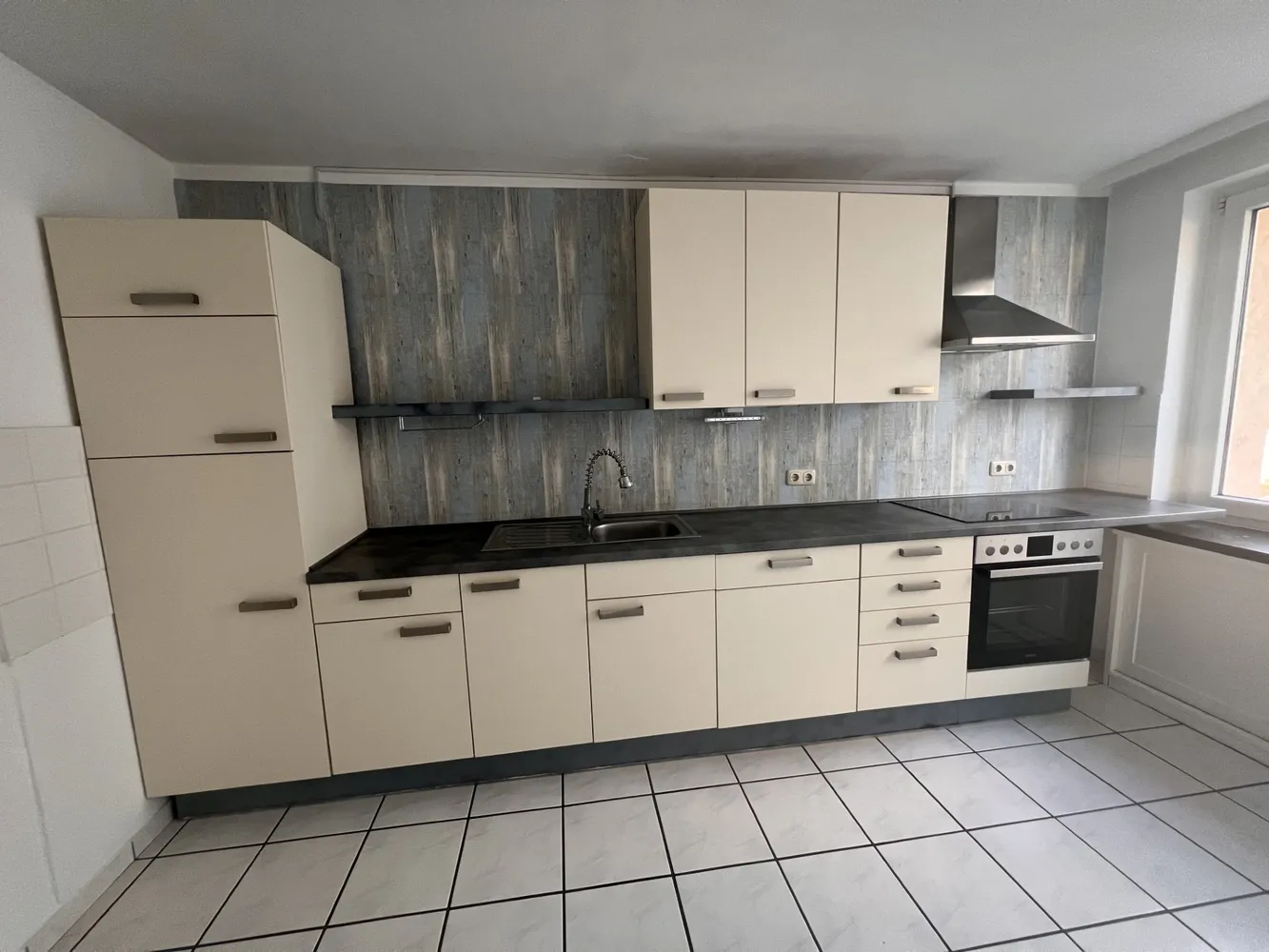 3 Zimmer Wohnung mit 88 m² in Hildesheim – Bild 2