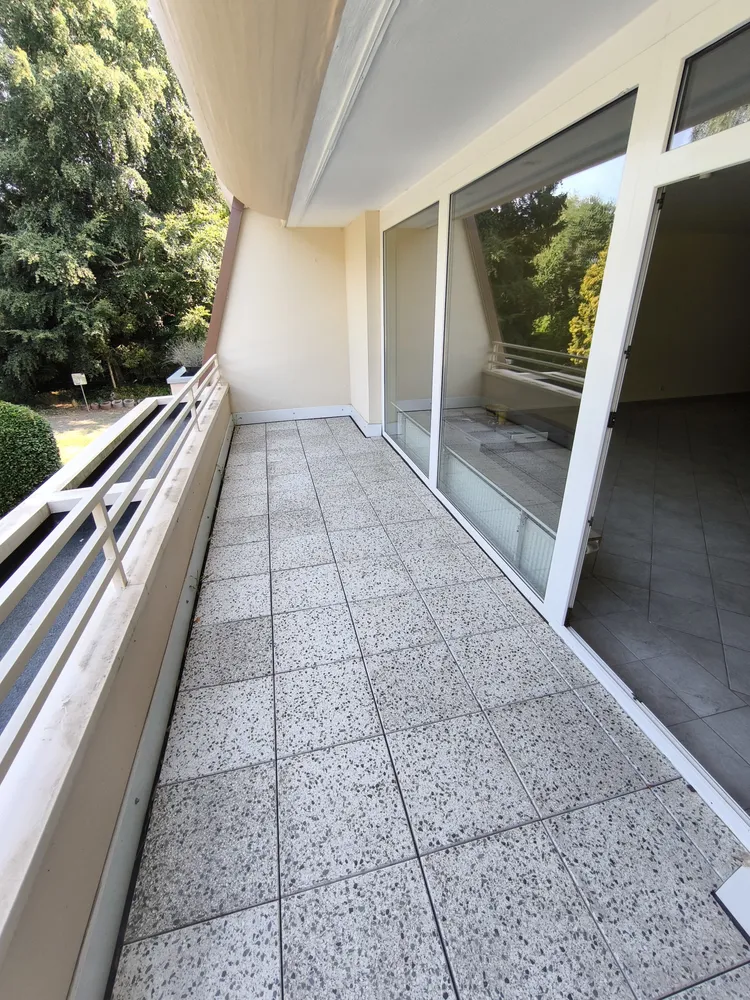 5 Zimmer Wohnung mit 90 m² in Homburg – Bild 4