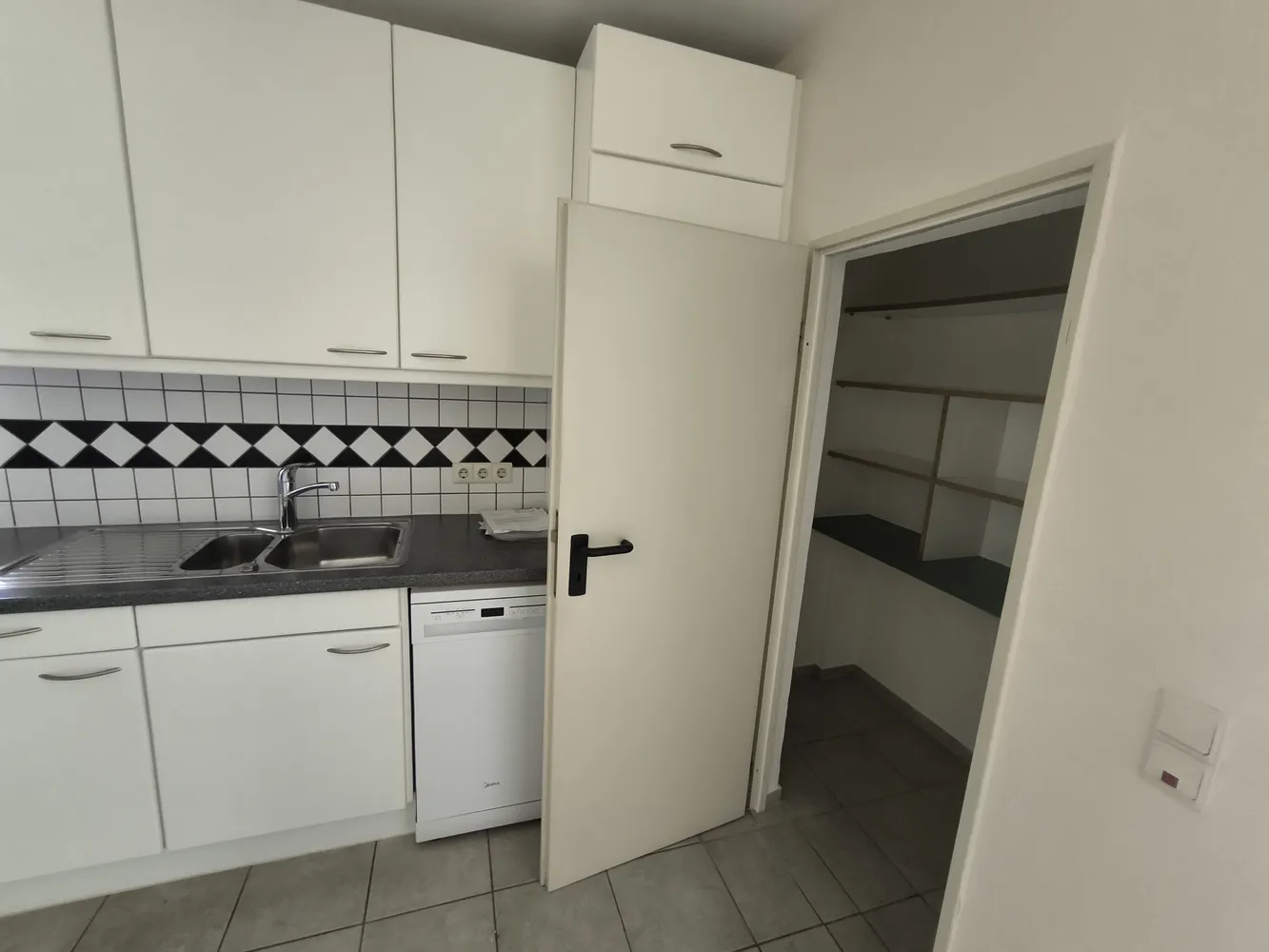 5 Zimmer Wohnung mit 90 m² in Homburg – Bild 6