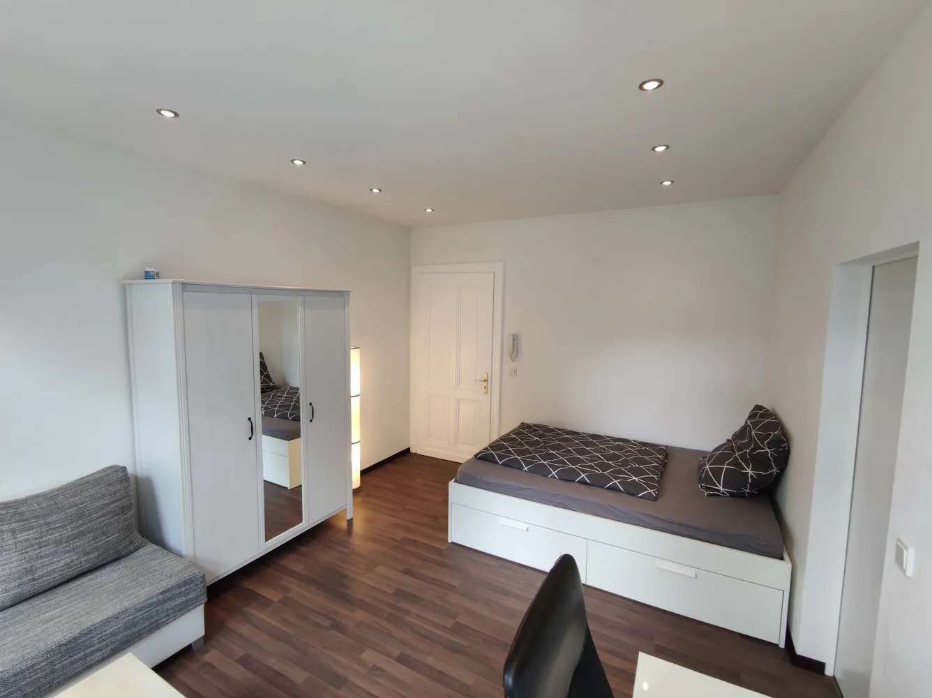 1 Zimmer Wohnung mit 30 m² in Bonn – Bild 1