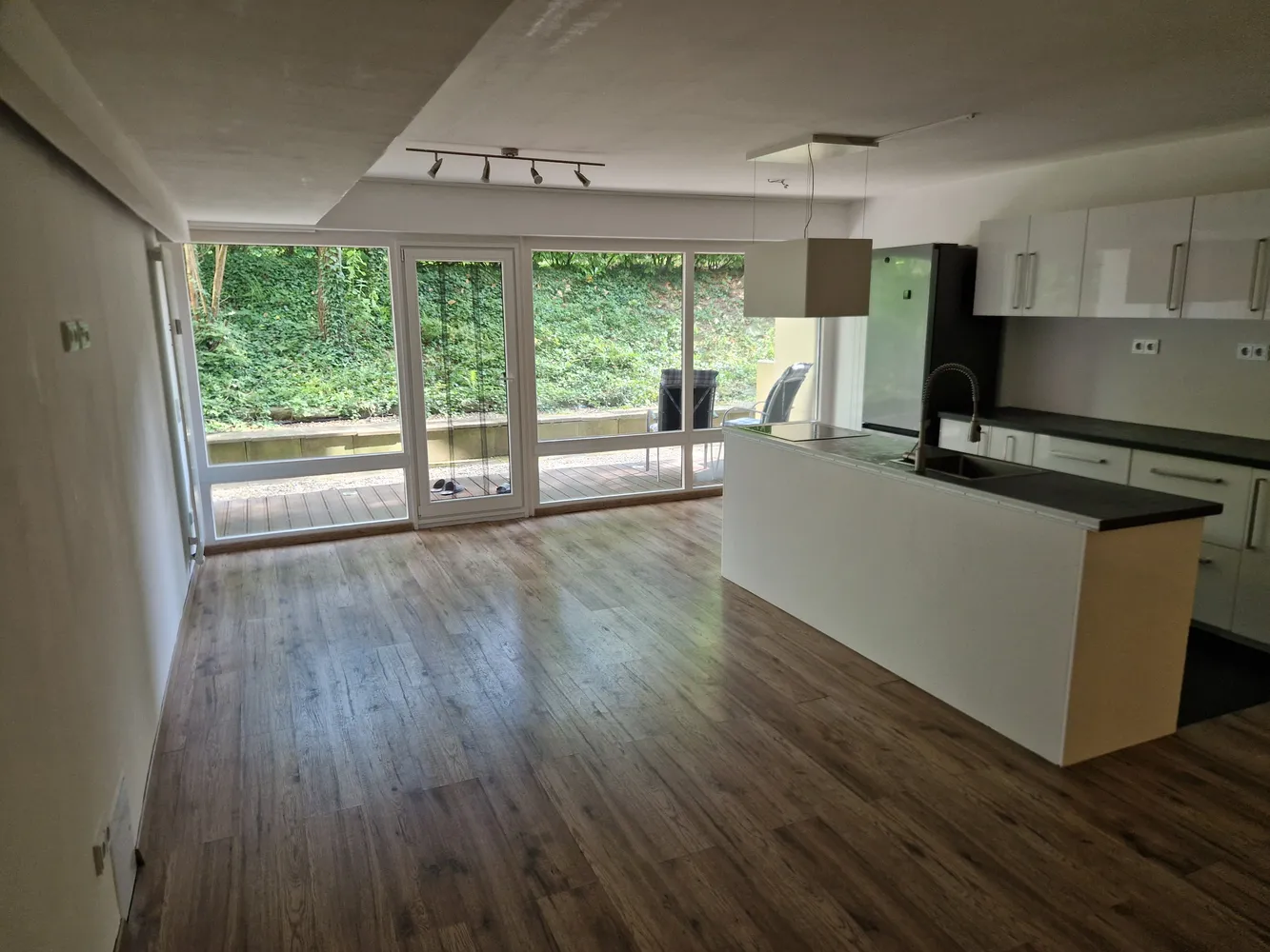 4 Zimmer Wohnung mit 113 m² in Wiesbaden – Bild 1