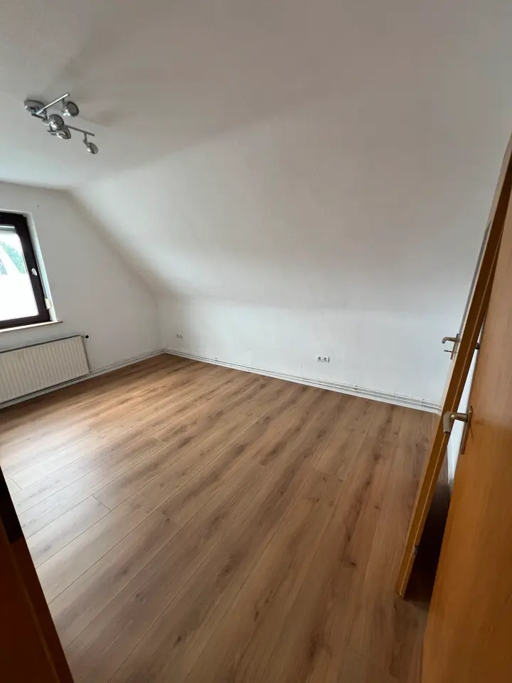 8 Zimmer Wohnung mit 187 m² in Achim – Bild 8