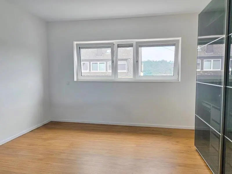 3 Zimmer Wohnung mit 91 m² in Koblenz – Bild 2