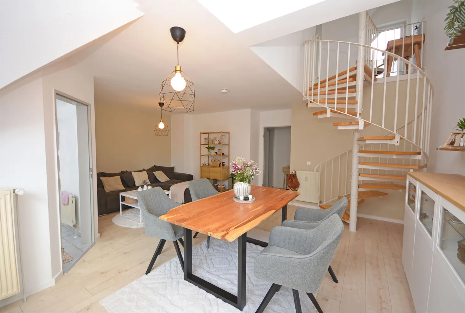 2 Zimmer Wohnung mit 61 m² in Troisdorf – Bild 2