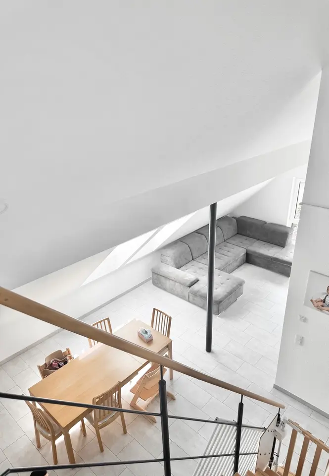 6 Zimmer Wohnung mit 112 m² in Reutlingen – Bild 1
