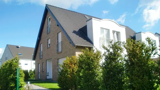 6 Zimmer Haus mit 190 m² in Düsseldorf – Bild 1