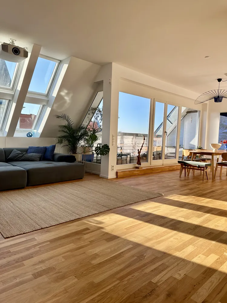 3 Zimmer Wohnung mit 144 m² in Berlin – Bild 1