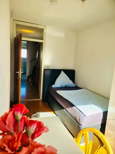 WG-Zimmer mit 9 m² in München – Bild 2