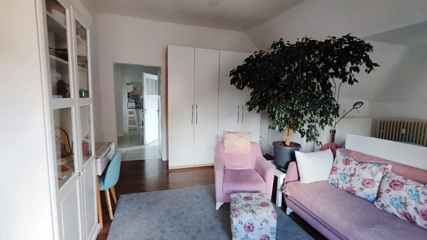 2 Zimmer Wohnung mit 60 m² in Solingen – Bild 4