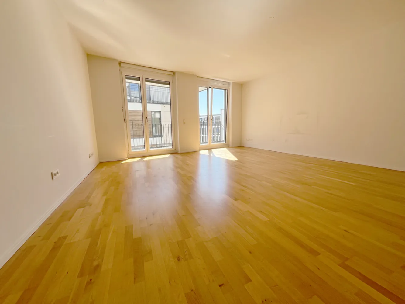 2 Zimmer Wohnung mit 100 m² in Stuttgart – Bild 1