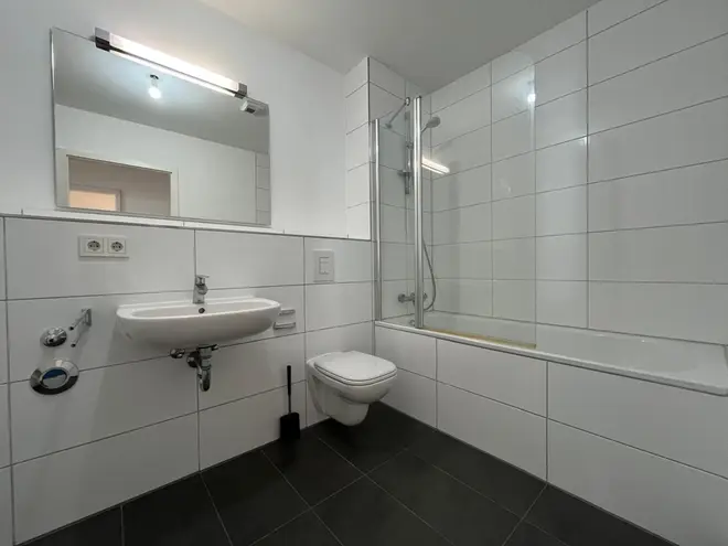 2 Zimmer Wohnung mit 100 m² in Stuttgart – Bild 8